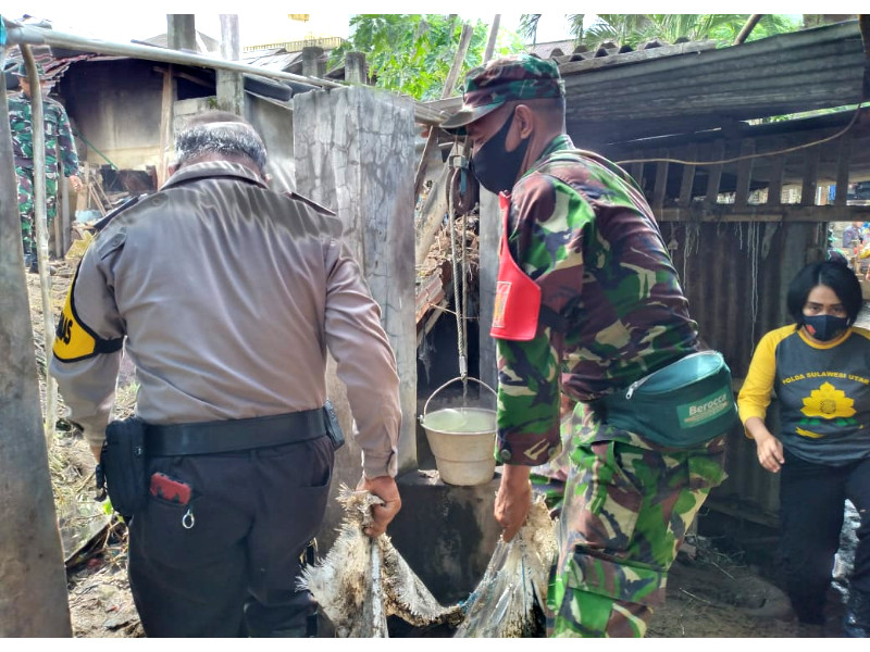 Dandim 1309 dan Kapolresta Manado Turut Serta Kerja Bakti Bersihkan Sisa Lumpur dan Sampah