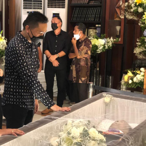 Beri Penghormatan Terakhir, Nick Lomban: Sinyo Harry Sarundajang Adalah Teladan Saya