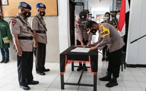 Pucuk Pimpinan Satpolairud Berganti, Kapolres Sangihe Laksanakan Sertijab