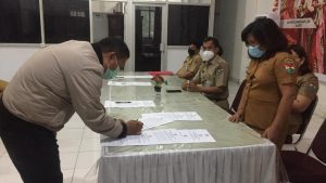 Jajaran Diskominfo Mitra Tandatangani Pakta Integritas dan Perjanjian Kinerja
