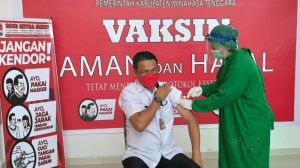Usai Divaksin, David Lalandos Ingatkan Protokol Kesehatan Tetap Wajib Dilakukan