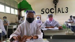 Sekolah Dimulai Juli, DPR: Tetap Ikuti Prokes