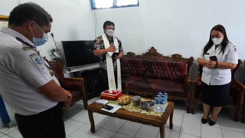 Kadishub Maya Kainde Awali Tugas Dengan Cara Ini