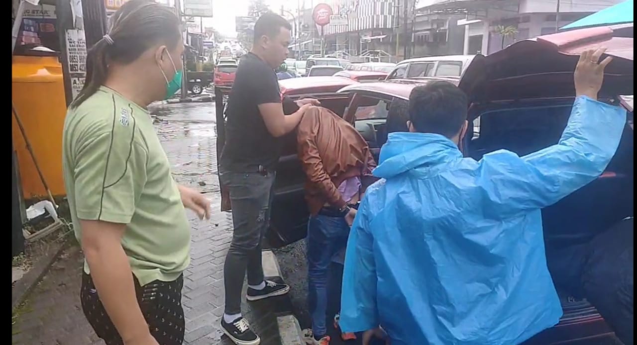 Lakukan Pemerasan, Kedua Pria Ini Nekat Catut Nama Kapolres Tomohon