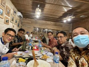 Sambut Sandiaga Uno, Caroll Senduk-Wenny Lumentut Bahas Pariwisata Tomohon