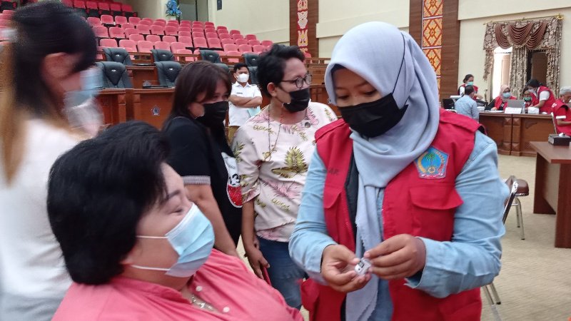 DPRD Sulut Kembali Gelar Vaksinasi Bagi Legislator dan ASN
