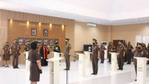 Kepala Kejati Sulut A. Dita Prawitaningsih Lantik Kejari Bolmut, Ini Pesannya