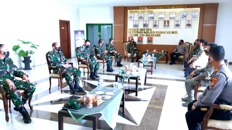 Perkuat Sinergitas TNI-Polri, Kapolda Nana Sudjana Kunjungi Pangdam dan Danrem