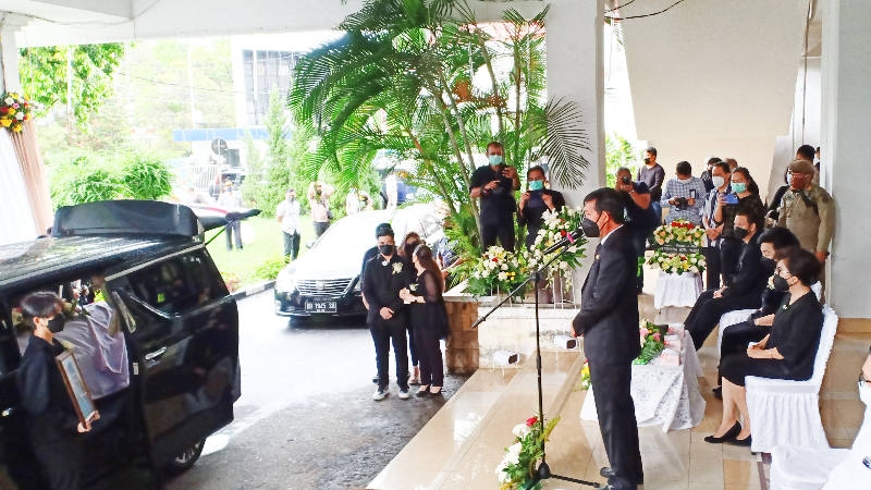 Wali Kota Vicky Lumentut: Sinyo Harry Sarundajang Bapak Kerukunan Kota Manado