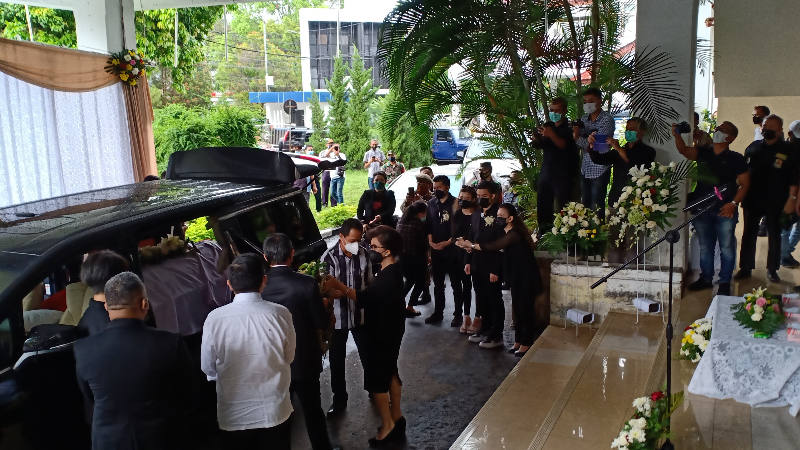 Wali Kota Vicky Lumentut: Sinyo Harry Sarundajang Bapak Kerukunan Kota Manado