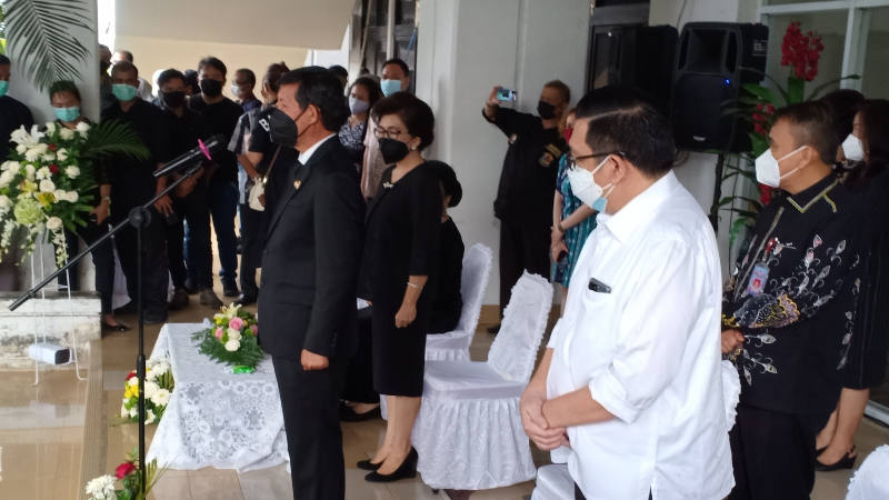 Wali Kota Vicky Lumentut: Sinyo Harry Sarundajang Bapak Kerukunan Kota Manado