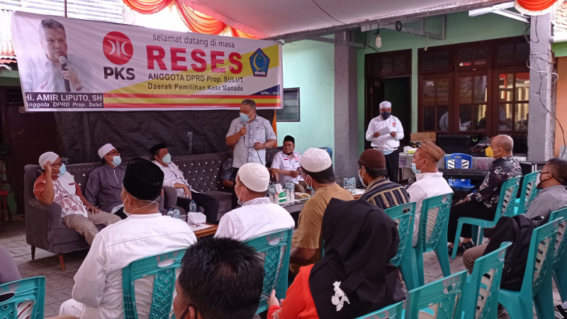Reses, Amir Liputo Terima Keluhan Soal Tambatan Perahu dan Drainase