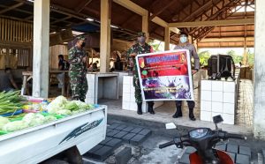Bhabinkamtibmas dan Babinsa Tabteng Terus Bersinergi Cegah COVID-19 di Wilayah Tugasnya