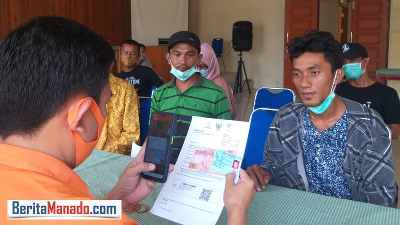 453 KK di Kecamatan Bolbar Terima BST Kemensos 8 453 KK di Kecamatan Bolbar Terima BST Kemensos
