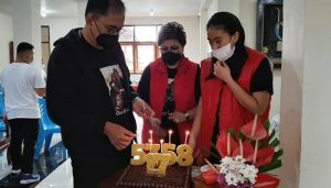 Rayakan Tiga Momen Spesial, Maya Rumantir: Tuhan Selalu Menyertai Keluarga Kami