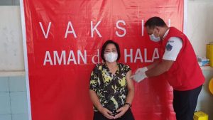Tuntas Divaksin Covid-19, Rita Mantiri Tangkudung Serukan Tetap Patuhi Prokes