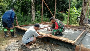 Semangat Cegah Penyebarannya, Babinsa Bersama Warga Pinabentengan Dirikan Posko COVID-19