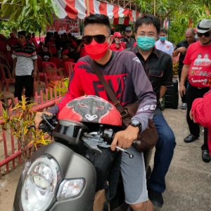 Jerly Mamentu, tak Kenal Lelah Ajudani Andrei Angouw