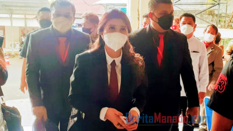 Andrei Angouw - Richard Sualang Pimpin Manado, Ini Harapan Mona Kloer