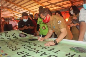 Pedagang Komit Tidak Jual Satwa Dilindungi, Enos Pontororing: Tomohon Harus Bangga