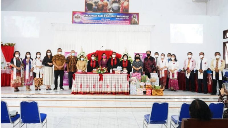Hadiri HUT ke-25 GMIM Betlehem Teling Atas, Begini Pesan Richard Sualang