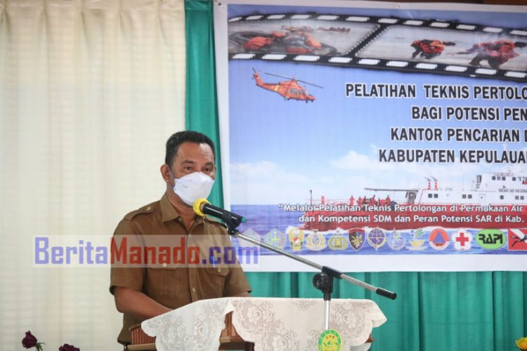 Buka Pelatihan Teknis Pertolongan di Permukaan Air, Sekda Harry Wolff Minta Potensi SAR di Daerah Saling Bersinergi