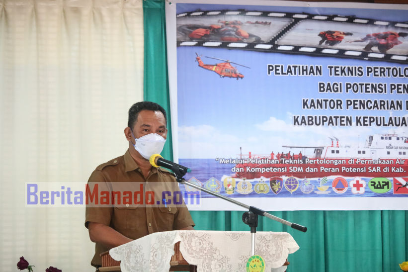 Buka Pelatihan Teknis Pertolongan di Permukaan Air, Sekda Harry Wolff Minta Potensi SAR di Daerah Saling Bersinergi