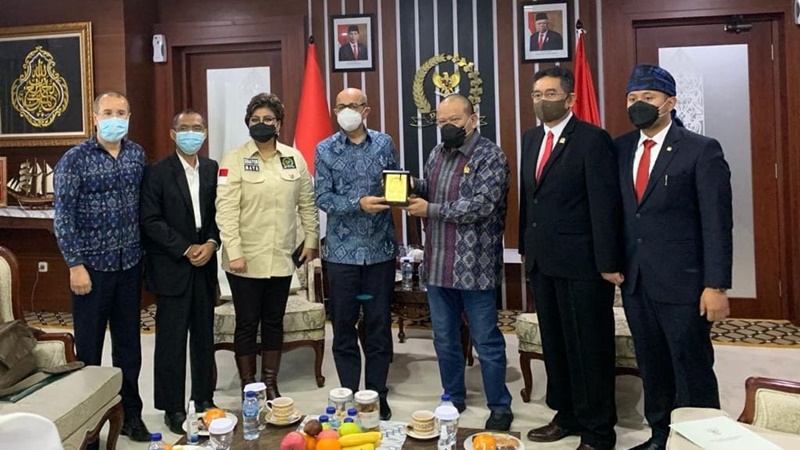 Senator Maya Rumantir Dampingi La Nyalla Mataliti Terima Kunjungan Dubes Maroko