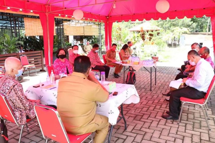 Robby Dondokambey Dialog dengan BKSAUA Sulawesi Utara