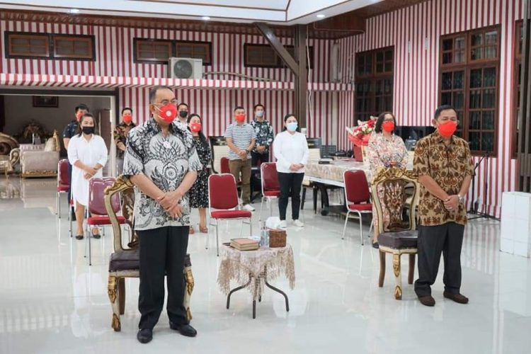 Bupati Minahasa Ucapkan Selamat ibadah dan Jaga Kesehatan