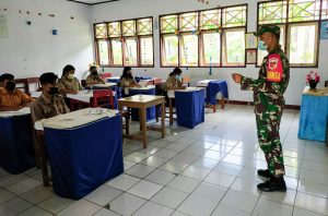 Bentuk Karakter dan Kepribadian Cinta Tanah Air, Siswa SMPN 1 Tahuna Terima Materi Wasbang
