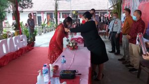 383 Siswa Tamat dari SMA Negeri 1 Tomohon, Ini Harapan Maria Walukow