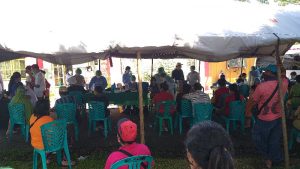 Terpaksa! Pedagang Ini Ikut Vaksin Demi Bisa Jualan di Pasar Beriman Tomohon