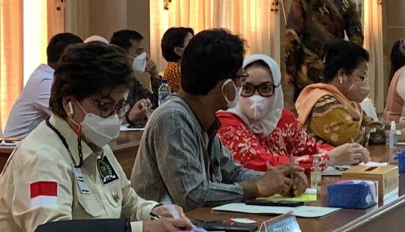 Senator Maya Rumantir Beri Perhatian Masalah Kebun Plasma di Bangka 8 Senator Maya Rumantir Beri Perhatian Masalah Kebun Plasma di Bangka