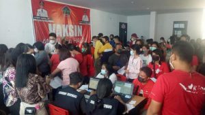BERITA FOTO: Tak Teratur, Minut Rawan Terbentuk Klaster Vaksinasi
