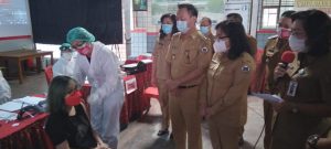 Vaksinasi Covid-19 Usia 12-17 Dimulai, Target 12.546 Siswa di Tomohon