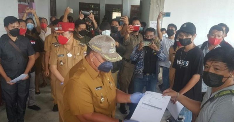 Royke Roring dan Robby Dondokambey Pantau Proses Vaksinasi Covid-19