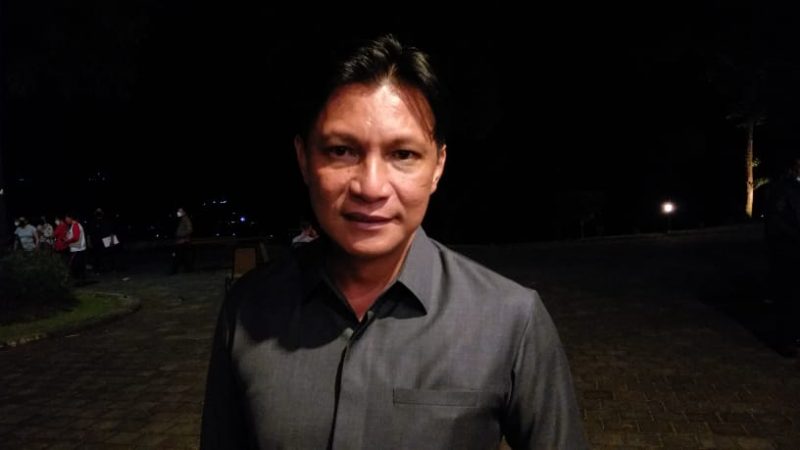Caroll Senduk Lantik Edwin Roring Sekkot Tomohon