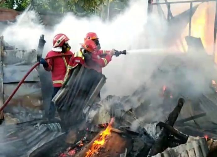 Satu Rumah di Sumalangka Ludes Terbakar