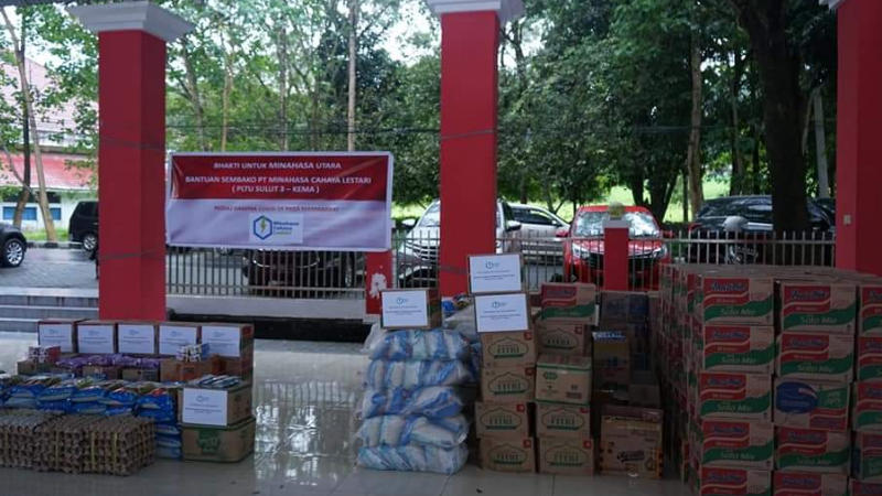 Perdana, Bupati Joune Ganda Mulai Salurkan Bantuan Beras PPKM