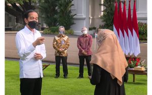 Dirut BRI Dampingi Joko Widodo Salurkan BPUM, Rp15,3 Triliun Dibagikan pada 2021