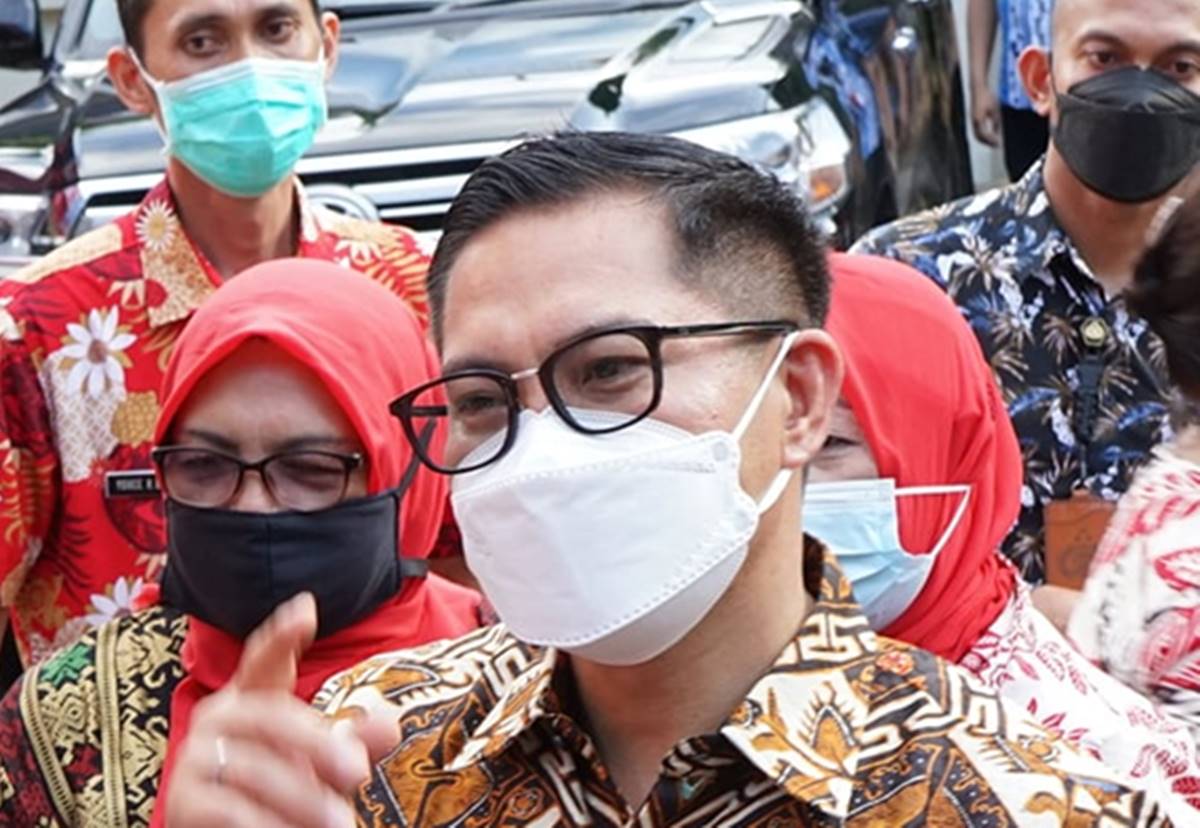Joune Ganda, Bukan Bupati Biasa dari Minahasa Utara