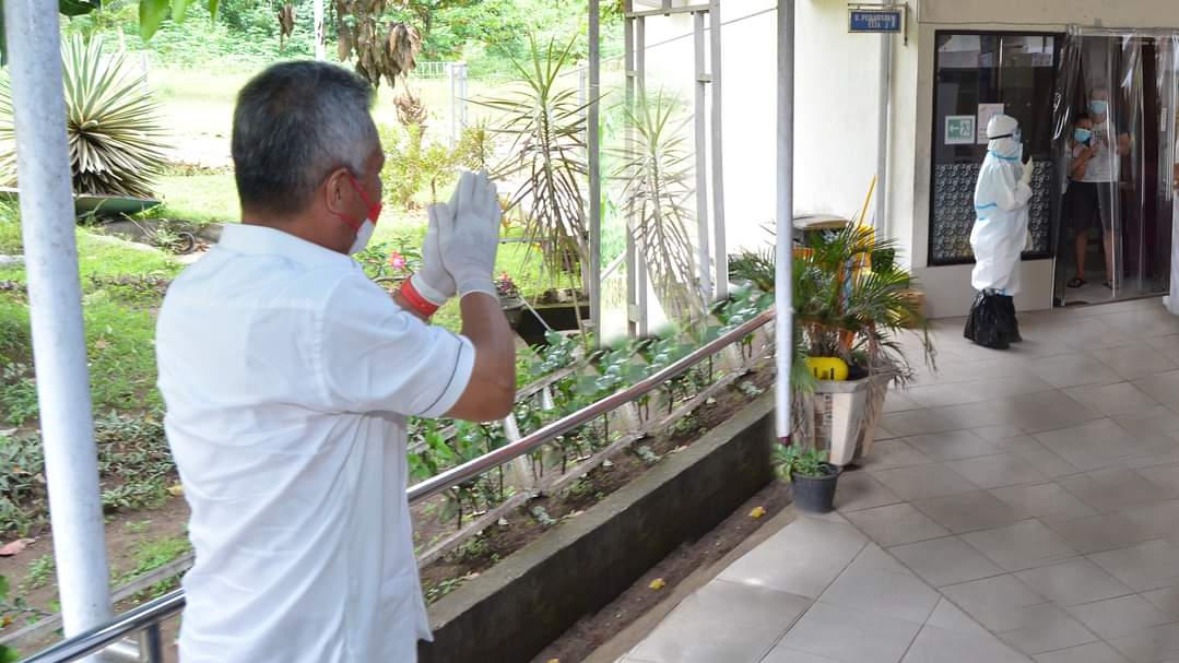 Peduli dan Sederhana Tak Pernah Luntur, Ini Yang Dilakukan Franky Wongkar di RS Kalooran Amurang