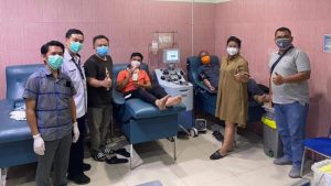 Toni Supit Pendonor Plasma Konvalesen Pertama di Sulut, ini Pujian Mercy Rampengan