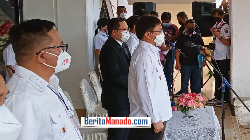 Pimpin Persemayaman Alm Winsulangi Salindeho, Andrei Angouw Sampaikan Terima Kasih