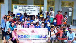 Lakukan Gerakan Koboi Berbagi, Koboi Literasi Kunjungi Kampung Marsi