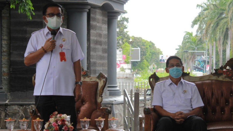Kekuatan Pemerintah Maurits Mantiri - Hengky Honandar Ada di Tingkat RT
