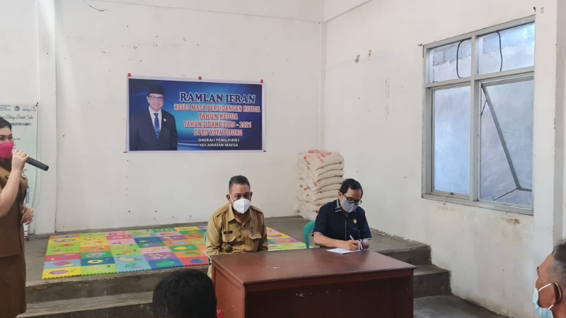 Stok Vaksin COVID-19 Disuarakan Warga di Reses Ramlan Ifran