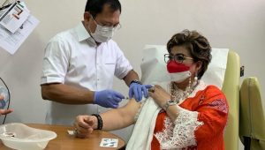 Senator Maya Rumantir Terima Vaksin Nusantara