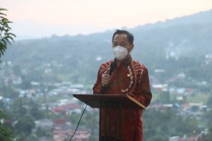 Caroll Senduk Lantik Edwin Roring Sekkot Tomohon